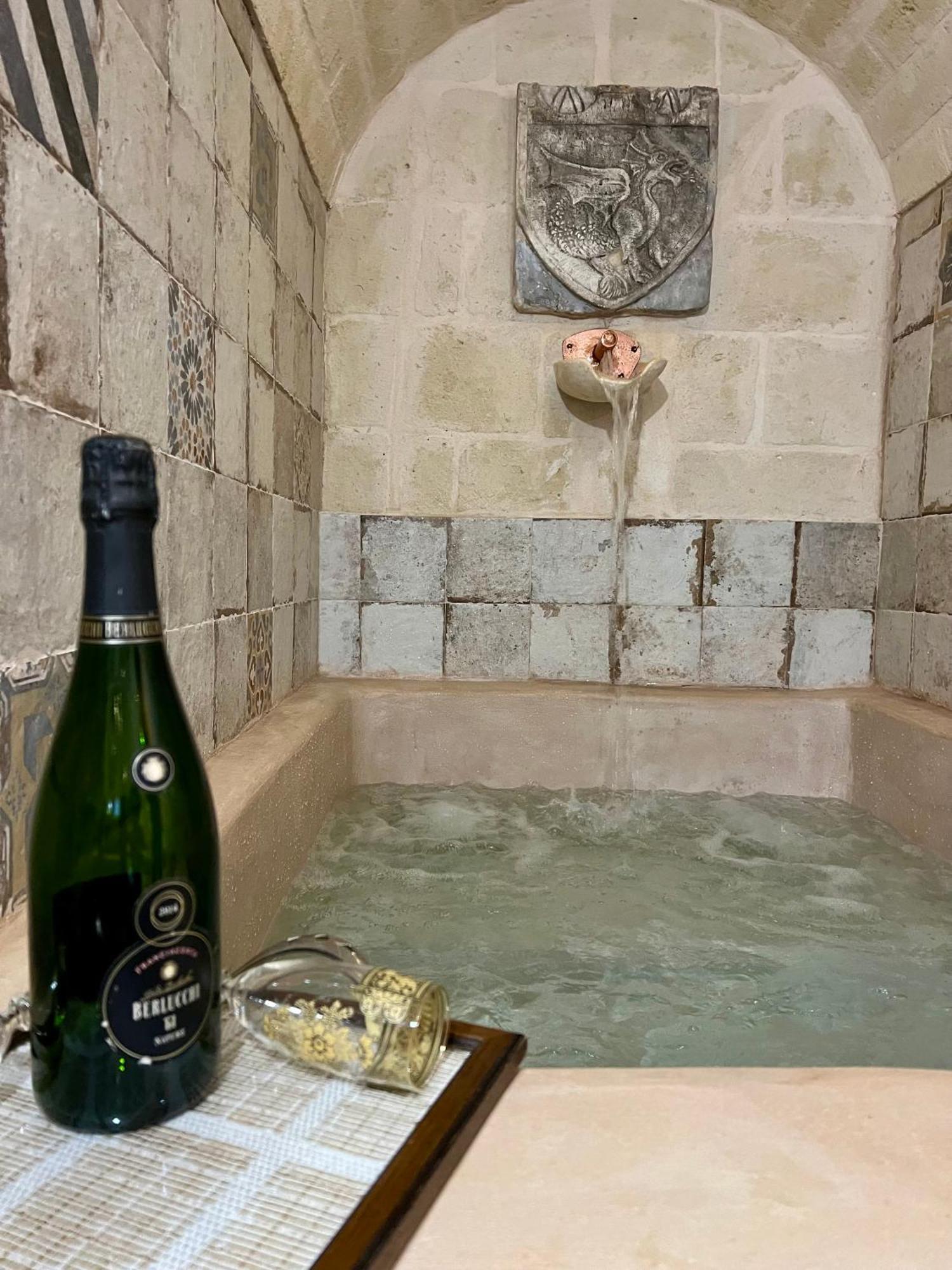 Suite Queen con Vasca Idromassaggio